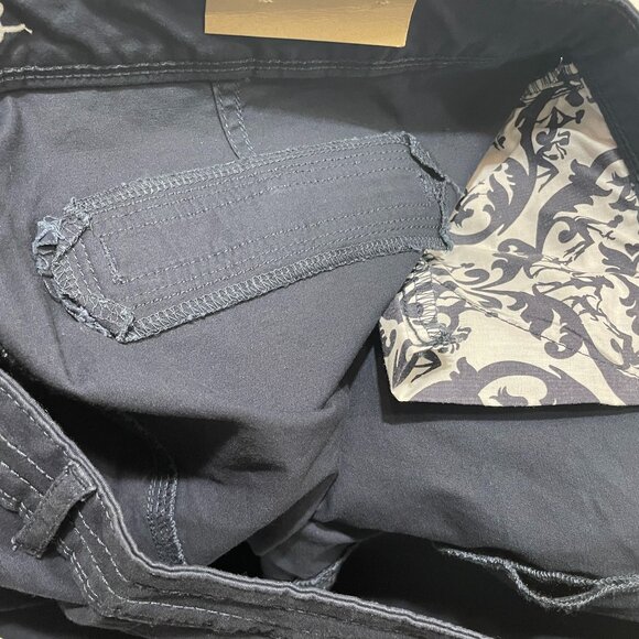 Maurices Navy Skirt size 15/16 NWT Twill Cotton - Picture 4 of 8